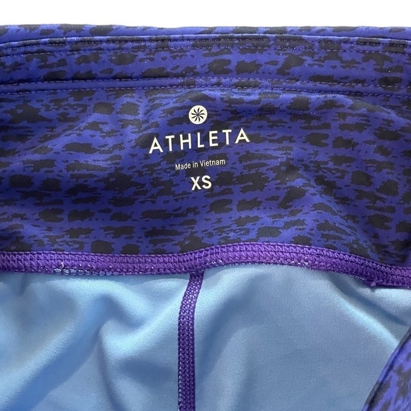 Athleta 7/8 Camo Sonar Leggings, Size XS - Picture 8 of 10